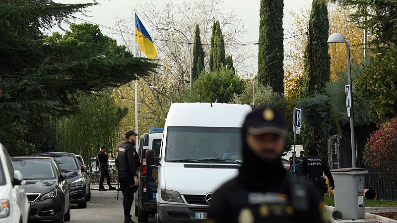 Herido un empleado de la embajada de Ucrania en Madrid por la explosión de un artefacto en una carta