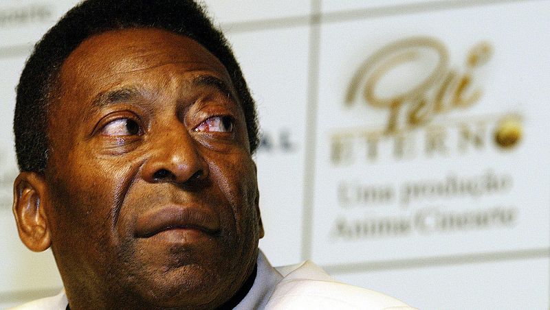 Pelé, ingresado nuevamente en el hospital ante su preocupante estado de salud
