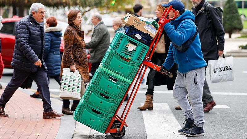 El PP acusa al Gobierno de "triquiñuelas" con el paro y Escrivá ve "desesperada" la polémica de los fijos discontinuos