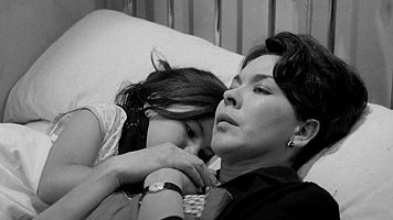 Aurora Batista en 'La t�a Tula', de Miguel Picazo