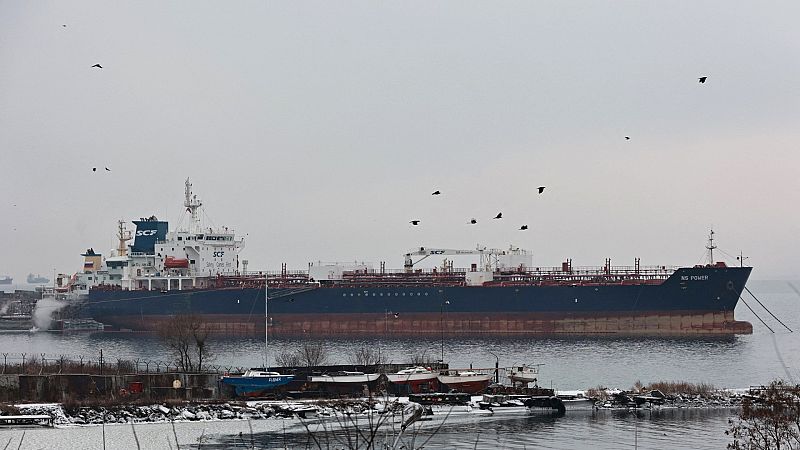Rusia asegura que cortará el suministro de petróleo a Europa este año tras el tope de la UE