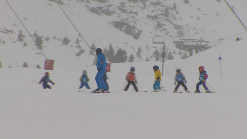 Comienza la temporada de esquí en el Pirineo oscense en pleno puente de diciembre