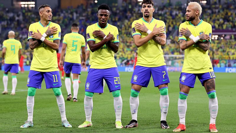 Brasil baila a Corea del Sur y pone el Mundial a temblar con la vuelta del 'Jogo bonito'