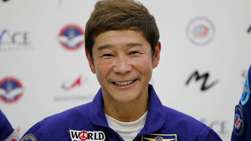 Músicos y youtubers para el primer viaje turístico lunar de un empresario japonés