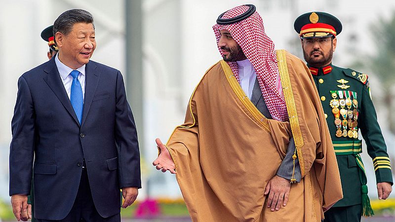 Xi Jinping inaugura en Arabia Saudí una "nueva era" de relaciones entre China y los países árabes