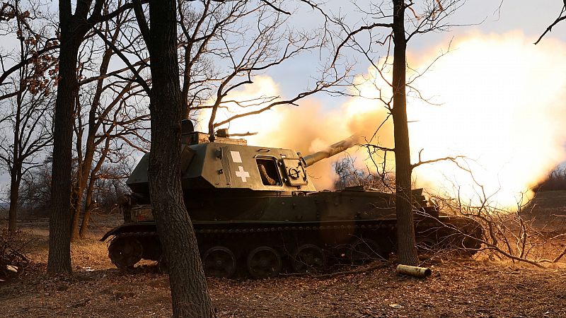 Disparar y retirarse antes de que llegue la respuesta: así combate la artillería ucraniana en el Donbás