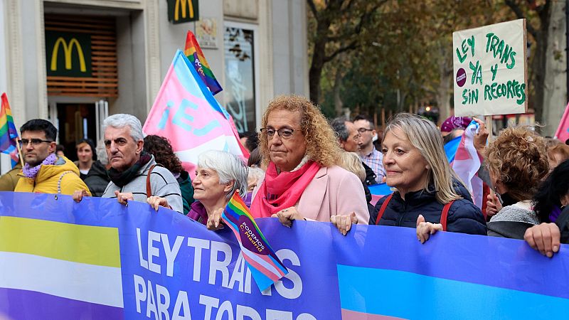Marchas en diferentes ciudades de España exigen al PSOE la tramitación "inmediata" de la ley trans