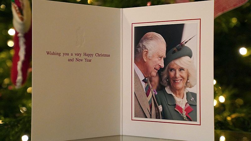 El rey Carlos III y Camila publican su primera felicitación navideña en el trono