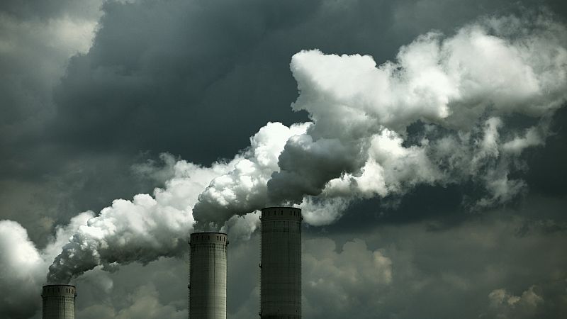 La Unión Europea aplicará una tasa al CO2 de las importaciones de acero o cemento