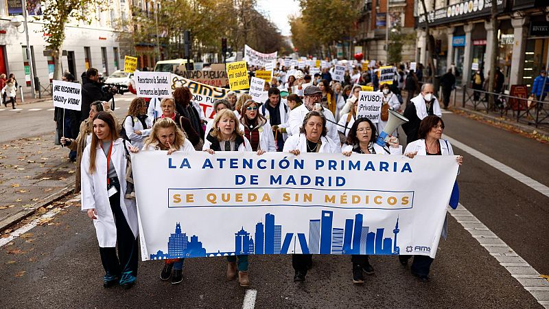 El comité de la huelga de médicos de Atención Primaria termina su encierro, pero avisan: "La huelga continúa"