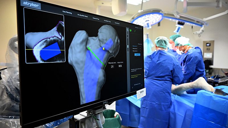 La robótica aplicada a la cirugía de caderas y rodillas reduce el dolor, los días de ingreso y la rehabilitación