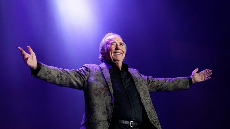 Serrat acomiada la seva històrica carrera musical a casa