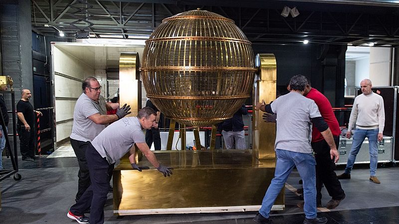 ¿Quién construyó los bombos de la Lotería de Navidad? Así es la historia de los tambores de la suerte