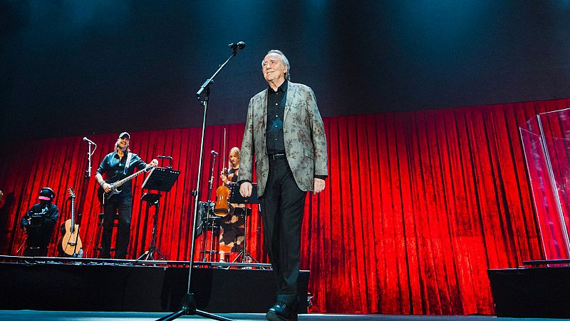 Serrat dice adiós a los escenarios: diez momentos clave en la vida del eterno trovador