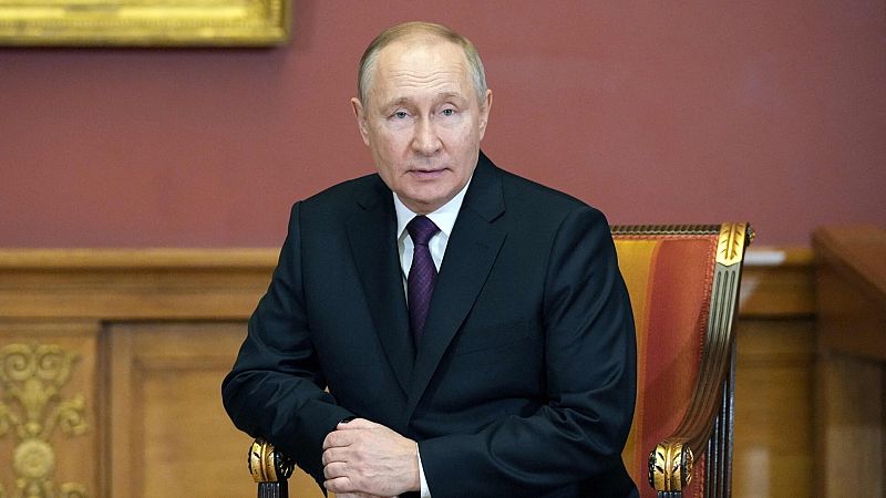 Putin prohíbe las exportaciones de petróleo ruso a los países que impongan un tope a los precios