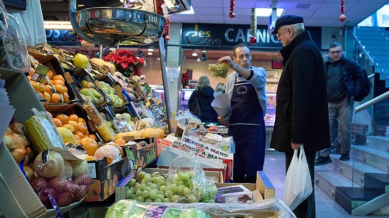 Alimentos, gasolina, hipotecas y pensiones: ¿cuáles son las subidas que llegan en 2023?