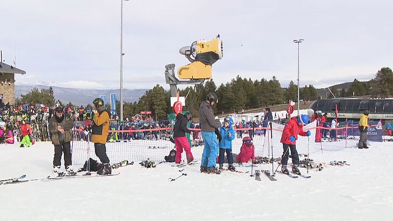 Les pistes d'esquí s'enfronten a un Cap d'Any amb poca neu