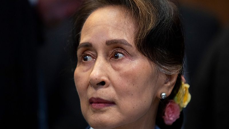 Un tribunal militar condena a Aung San Suu Kyi a siete años más de cárcel por corrupción