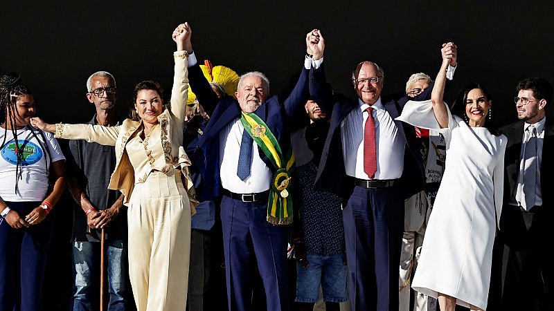 Lula es investido presidente de Brasil y promete "reconstruir" el país tras la era Bolsonaro