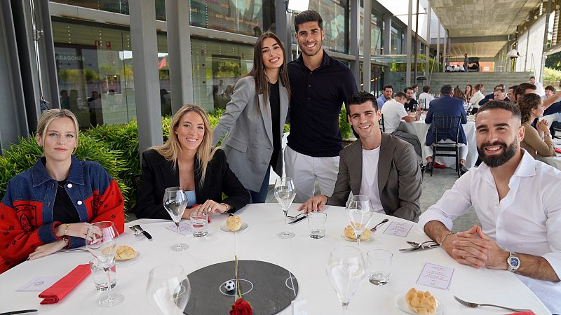 Los futbolistas Asensio, Carvajal y Morata, comensales de lujo en MasterChef Navidad
