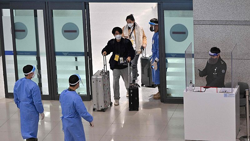 España exige el certificado COVID en origen a los viajeros procedentes de China