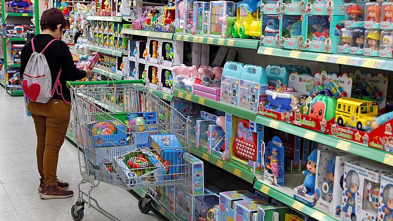 Los juguetes más demandados a los Reyes Magos: las muñecas y el merchandising cinematográfico