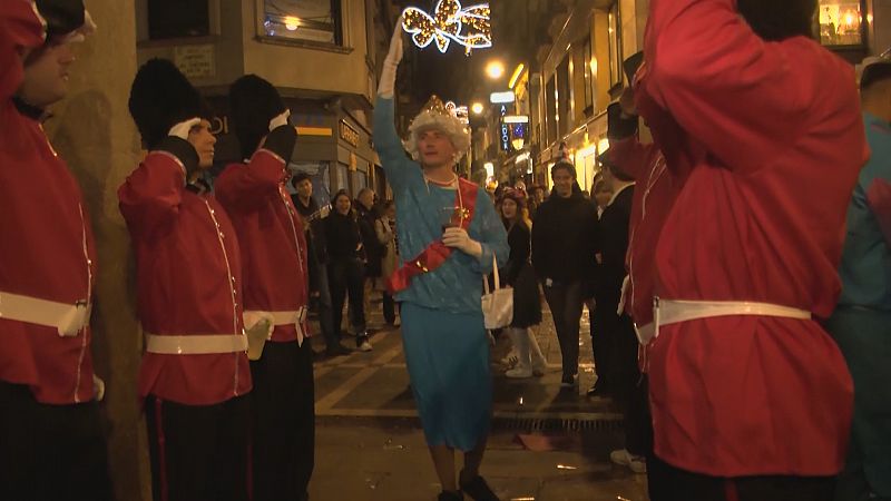 Los disfraces ms pintorescos de la Nochevieja carnavalesca en Pamplona