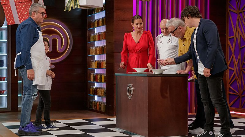 Javier en MasterChef Especial Navidad: "Flo es más lento que mi abuela"