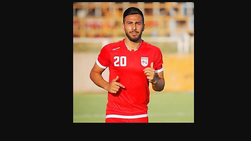 Irán condena a 26 años de cárcel a un futbolista por participar en las protestas callejeras