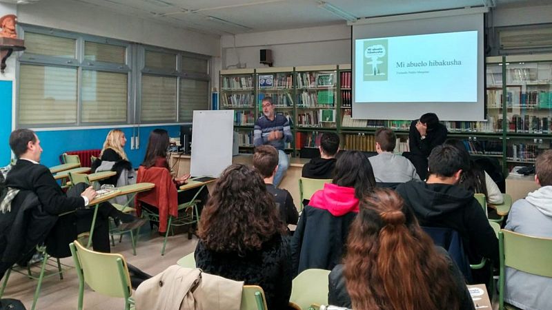 'Por tres razones' visita el IES Ramón y Cajal de Zaragoza, distinguido como Escuela del Año 2021 