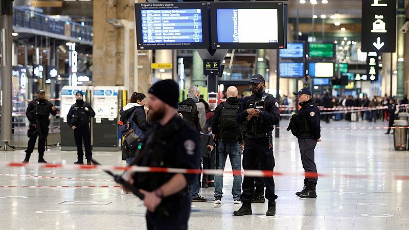 Un hombre hiere a seis personas con arma blanca en la Estación del Norte de París