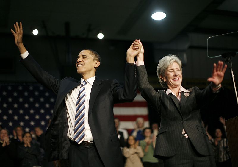 Obama nombra como secretaria de Salud a la gobernadora de Kansas, Kathleen Sebelius