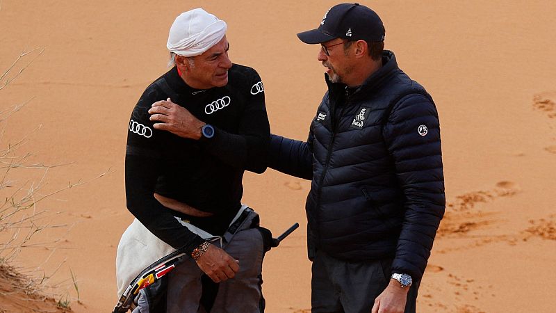 Carlos Sainz tiene fracturadas dos vértebras tras su accidente en el Dakar