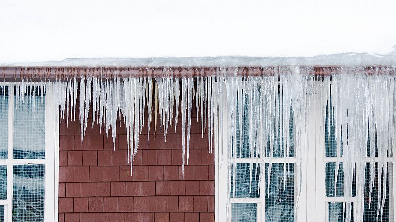 Revestir las tuberías, ventilar o abrir el grifo de vez en cuando: consejos para proteger tu casa de las heladas