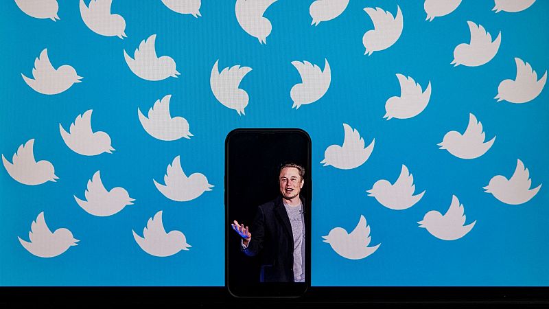 Twitter recorta su plantilla hasta 1.300 empleados, desde los 7.500 que tenía cuando Musk compró la red social