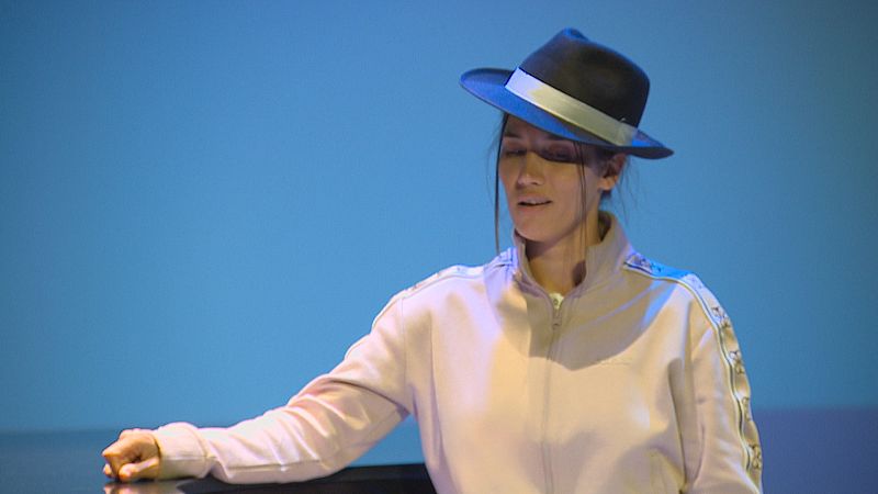 Carlos Saura desarrolla sus disciplinas artísticas en 'Lorca por Saura' con India Martínez interpretando al poeta