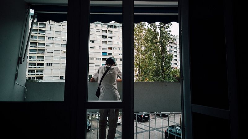 La pandemia agudiza el aumento de suicidios en la mediana edad, en migrantes, en ciudades y en verano