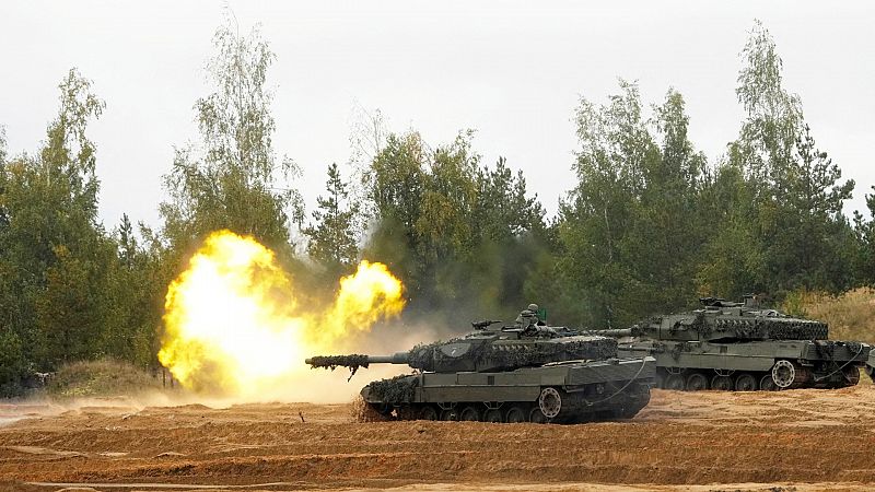 Robles asegura que España enviará los tanques Leopard a Ucrania en primavera, pero no precisa cuántos