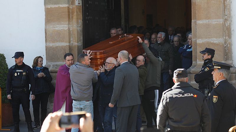 Algeciras despide con "dolor y consternación" en un funeral multitudinario al sacristán asesinado