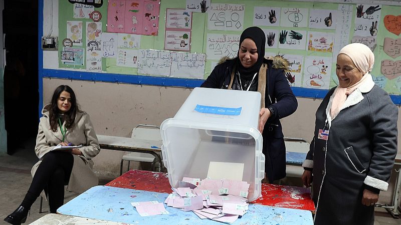 La segunda vuelta de las elecciones legislativas en Túnez no logra movilizar al electorado