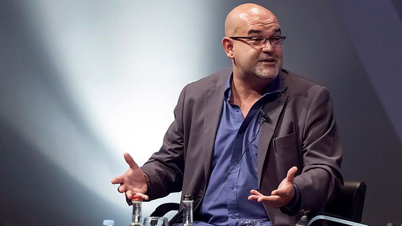 Muere el escritor de novela negra Alexis Ravelo a los 51 años