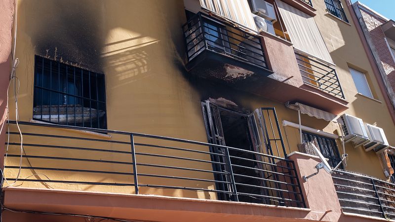 Mueren tres jóvenes de entre 20 y 22 años en el incendio de un piso de estudiantes en Huelva