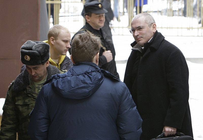 Comienza el juicio contra el fundador de la petrolera rusa Yukos