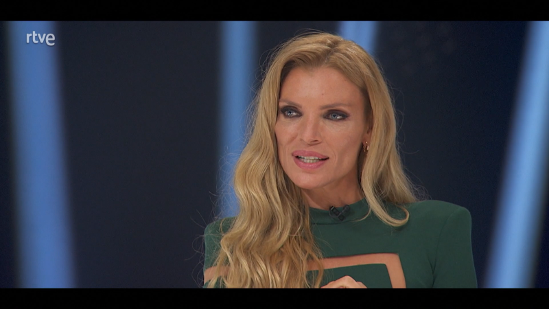 Esther Cañadas, muy orgullosa al hablar de su hija