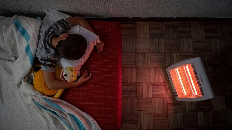 La pobreza energética en España: el 13% de los niños vive en casas que no pueden mantener una temperatura adecuada