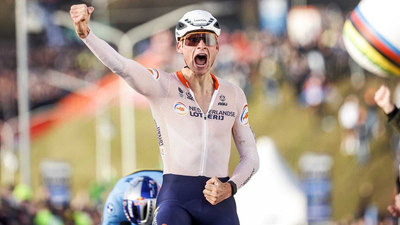 Van der Poel conquista su quinto Mundial de ciclocross en un vibrante duelo con Van Aert - ver ahora