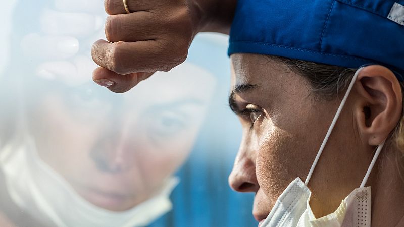 Más de 1.600 agresiones a enfermeras registradas en 2021: formación, atención jurídica y psicológica frente a la violencia