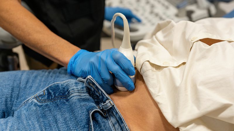 Las claves del aborto: de la ley de plazos de Zapatero a la nueva norma que elimina el permiso paterno desde los 16