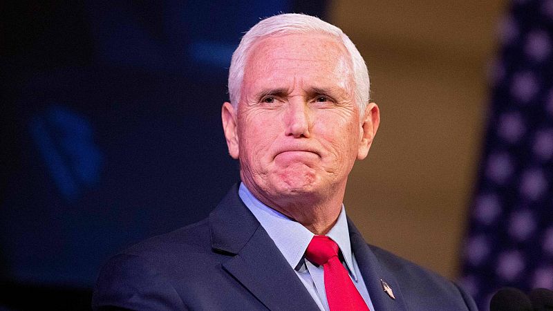 El FBI registra la casa del exvicepresidente estadounidense Mike Pence en busca de documentos clasificados