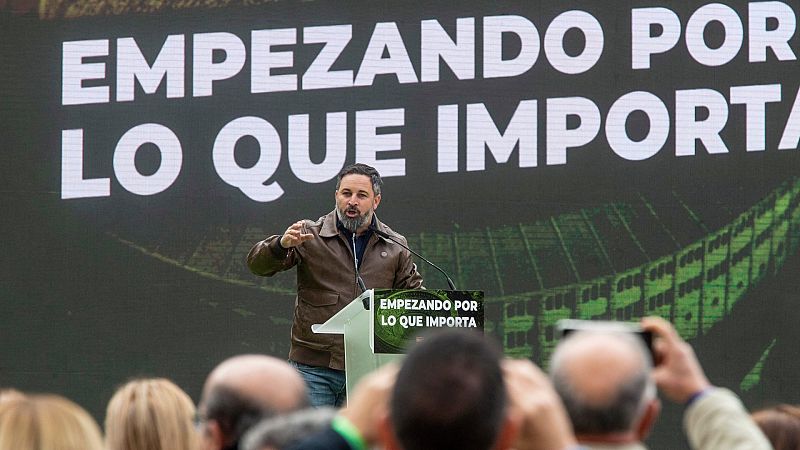 Abascal critica que el PP no haga "nada" mientras espera a "heredar" el poder: "Es el PSOE con diez años de retraso"